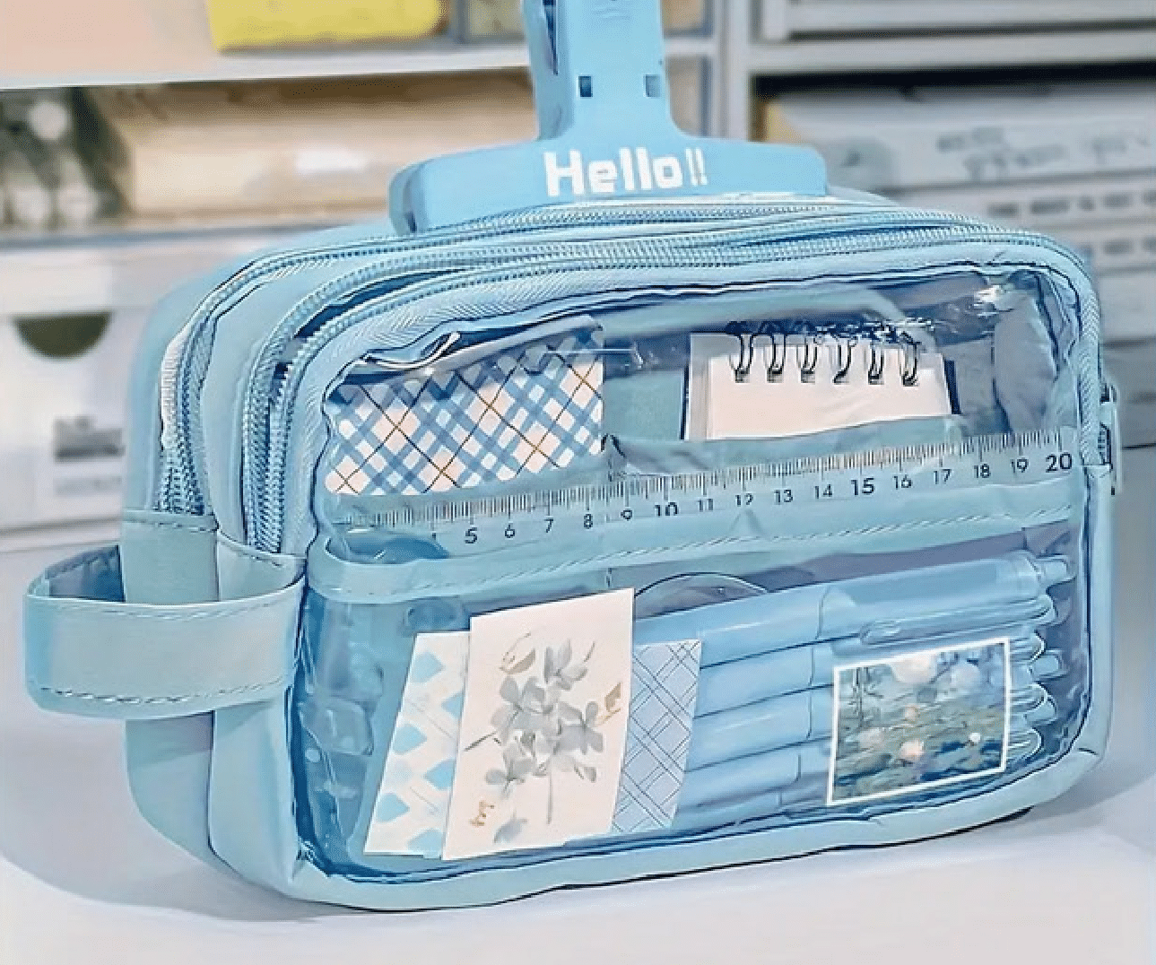 Trousse semi-transparente