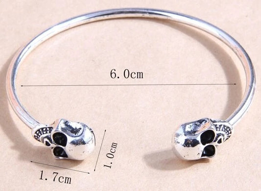 Bracelet rigide têtes de mort