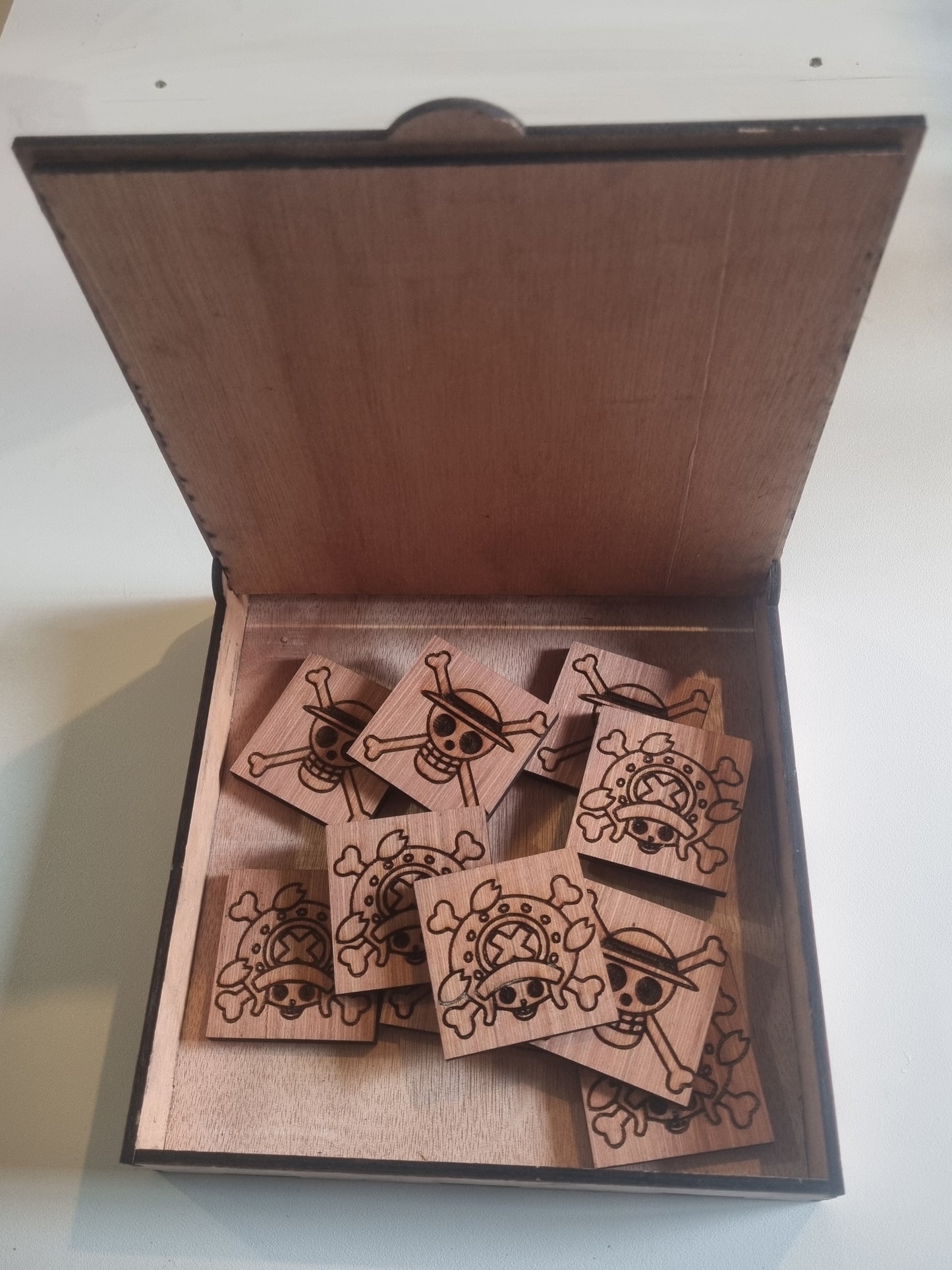 Jeu du morpion à thème en bois
