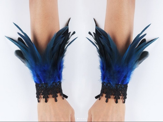 Manchettes à plumes