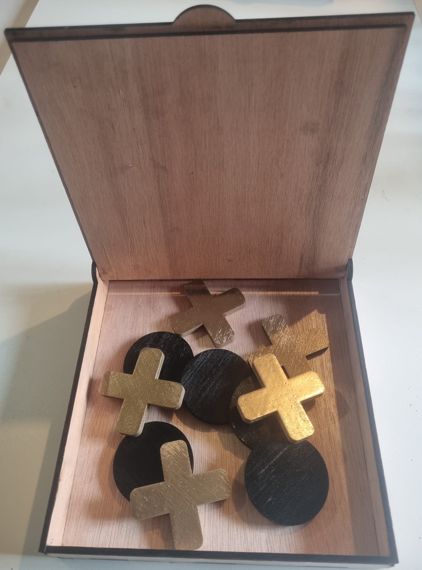 Jeu du morpion couleur en bois