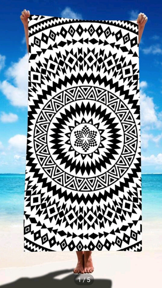 Serviette de plage à motifs