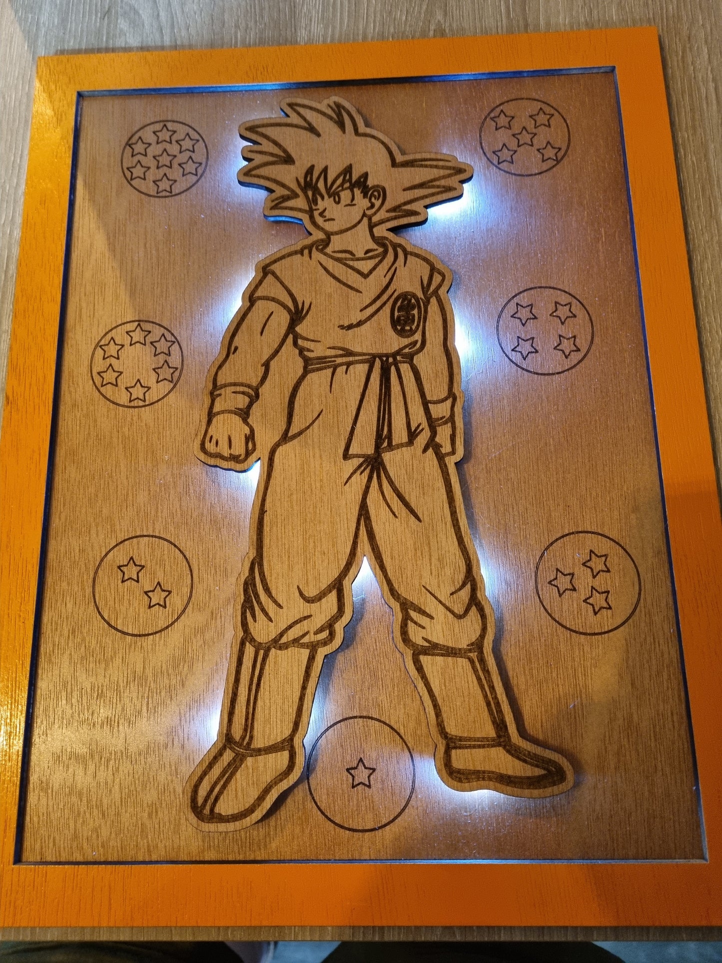 Tableau lumineux en bois "Dragon Ball"