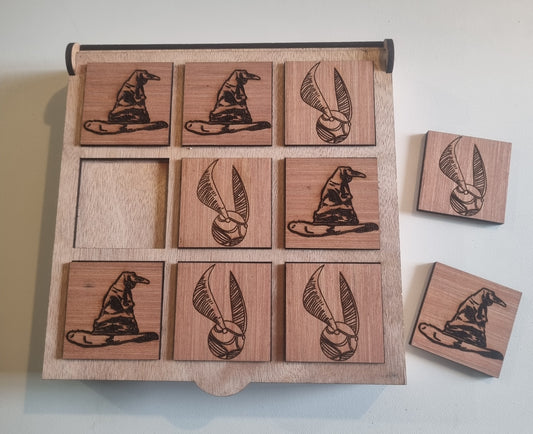 Jeu du morpion à thème en bois